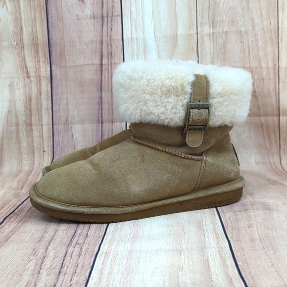 BearPaw Shoes - BearPaw Abby Boots Hickory Suede Sheepskin Shearling Collar Buckle Sz 9